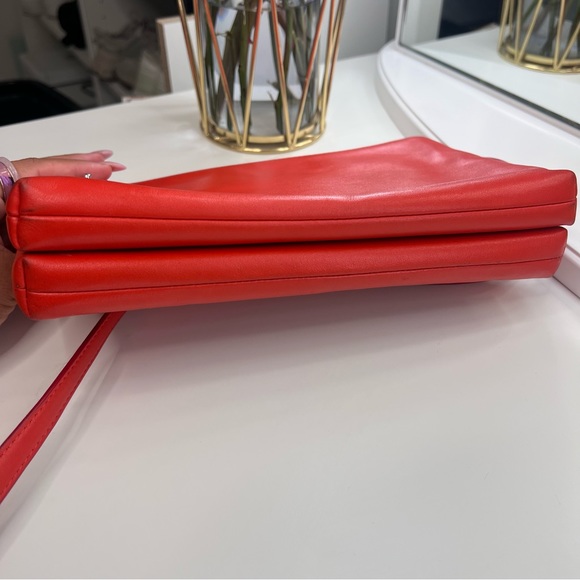 COACH Vintage Crossbody Bag - Picture 4 of 9